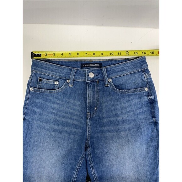 Calvin Klein Women’s Size 6 Blue Denim Bermuda Shorts 10” Inseam - Picture 8 of 13
